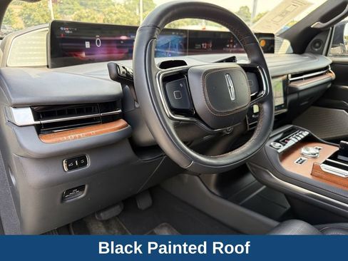 Used 2025 Lincoln Navigator L Black Label AWD/4WD image 12