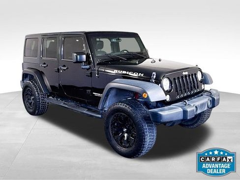 Used 2017 Jeep Wrangler Unlimited Rubicon AWD/4WD image 2