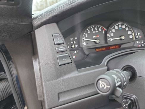 Used 2008 Cadillac XLR V image 20