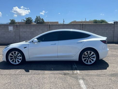 Used 2020 Tesla Model 3 Standard Range Plus RWD image 4