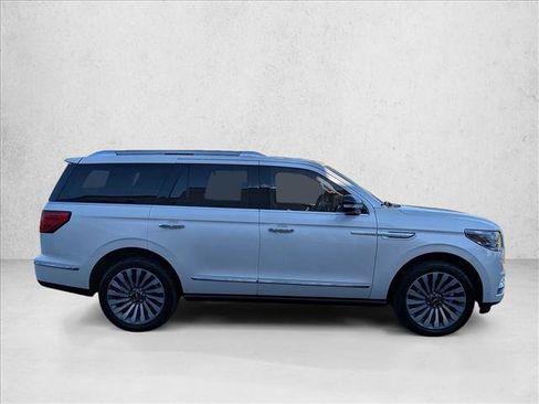 Used 2018 Lincoln Navigator Reserve w/ Technology Package image 4
