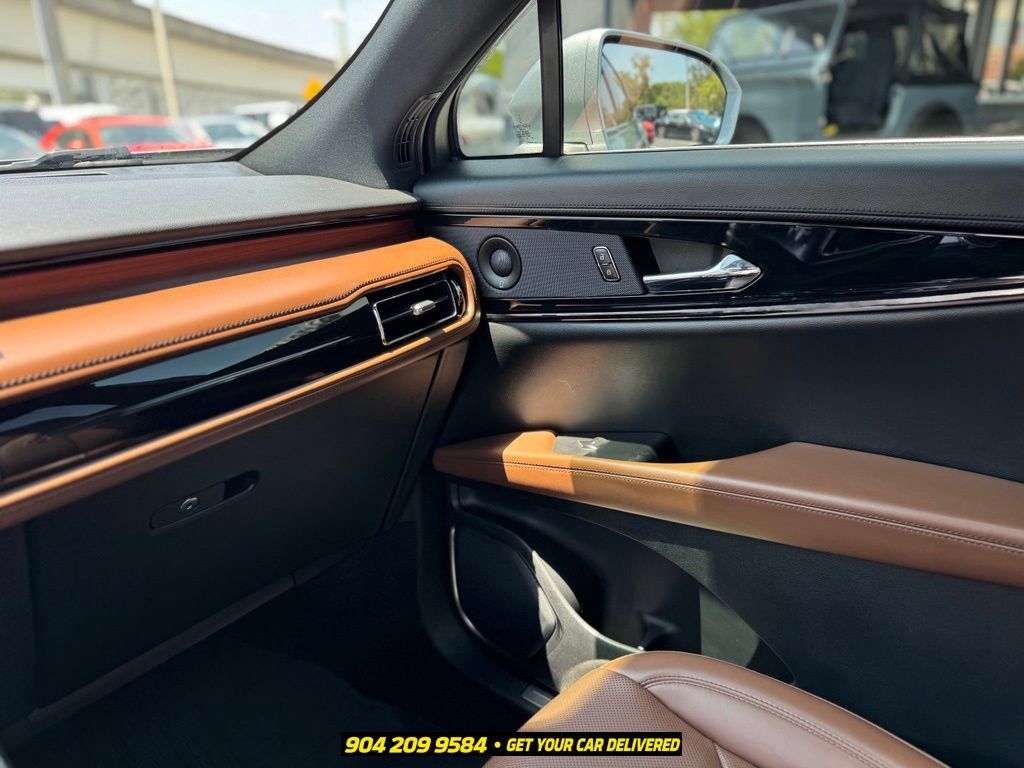 Used 2021 Lincoln Nautilus Reserve FWD image 21