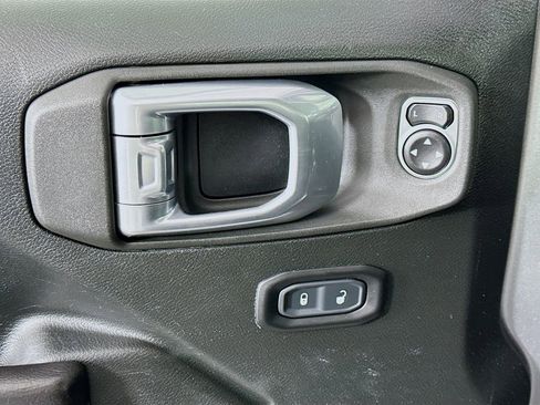 Used 2020 Jeep Wrangler Unlimited Sport S AWD/4WD image 17