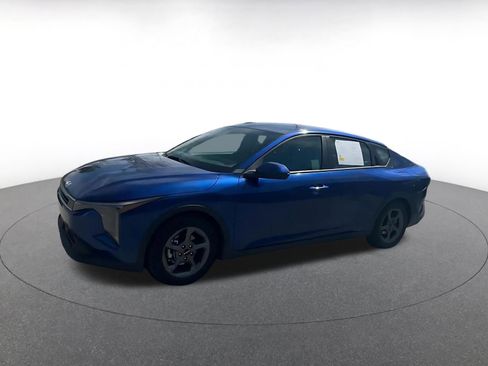 Used 2025 Kia K4 LXS image 8