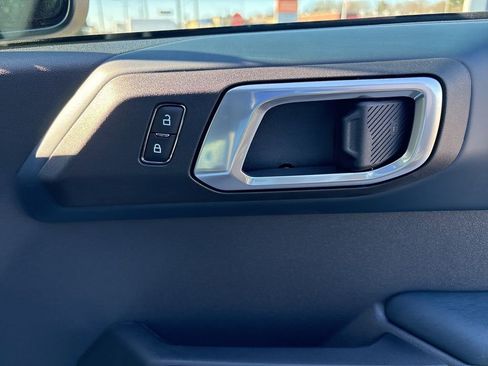 New 2025 Ford Bronco Heritage Edition image 28