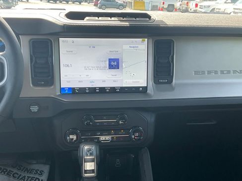 New 2026 Ford Bronco Outer Banks w/ Sasquatch Package AWD/4WD image 24