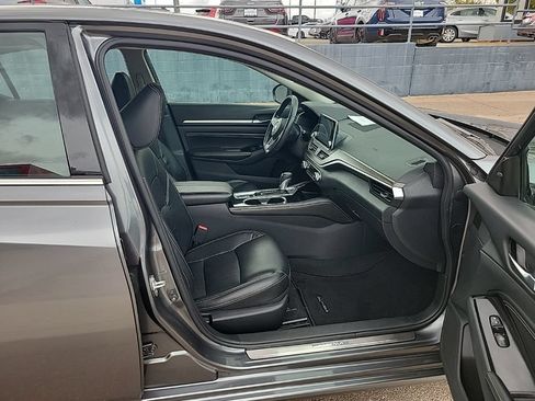 Used 2022 Nissan Altima 2.5 SL AWD/4WD image 16