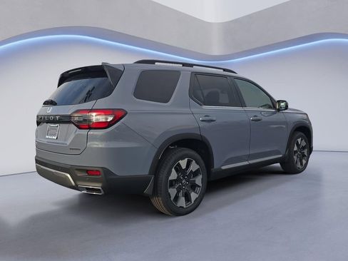 New 2026 Honda Pilot Touring image 5