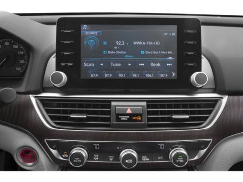 Used 2018 Honda Accord EX-L image 10