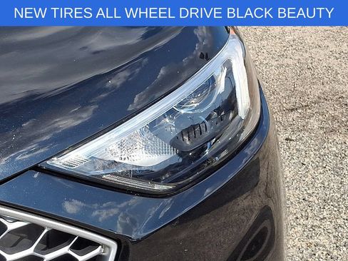 Used 2024 Ford Edge SEL AWD/4WD image 9
