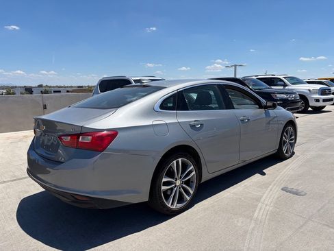 Used 2023 Chevrolet Malibu LT FWD image 2