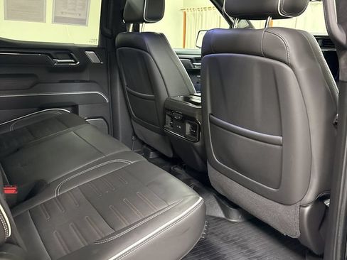Used 2024 GMC Sierra 1500 AT4X w/ AT4X AEV Edition AWD/4WD image 39