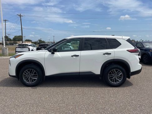 Certified 2025 Nissan Rogue S FWD image 4