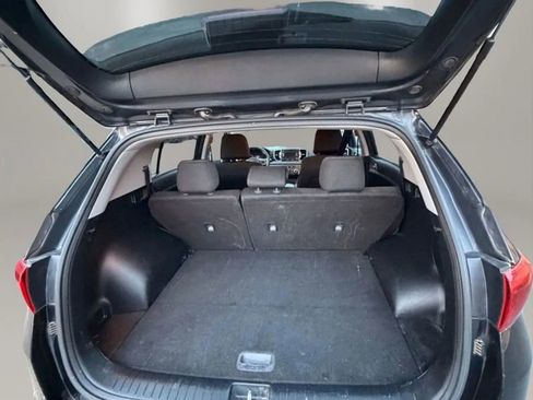 Used 2019 Kia Sportage LX image 8