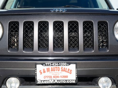 Used 2017 Jeep Patriot High Altitude image 4