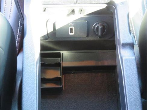 Used 2022 Ford Mustang Shelby GT500 w/ Technology Package image 24