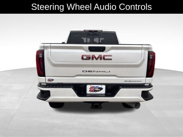 Used 2025 GMC Sierra 2500 Denali AWD/4WD image 7