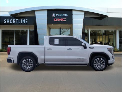 Used 2025 GMC Sierra 1500 Denali w/ Denali Reserve Package AWD/4WD image 2