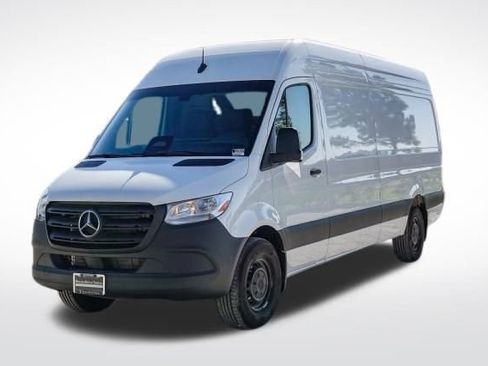New 2025 Mercedes-Benz Sprinter 2500 image 3