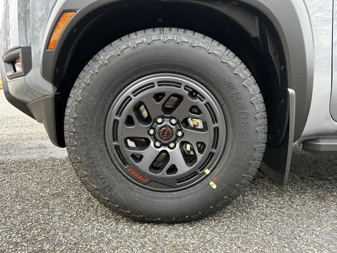 New 2026 Nissan Frontier Pro-X w/ Tow Package RWD image 11