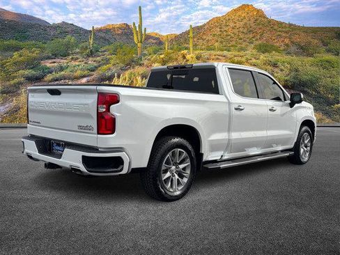 Used 2019 Chevrolet Silverado 1500 High Country w/ Technology Package image 4