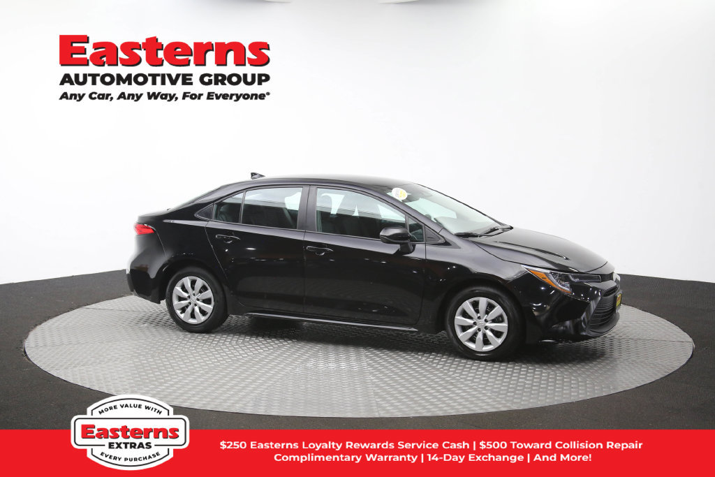 Used 2025 Toyota Corolla LE FWD image 46