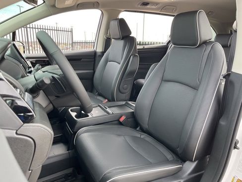 New 2026 Honda Odyssey Elite image 13