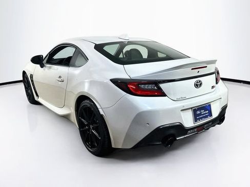 Used 2024 Toyota GR86 Premium RWD image 7