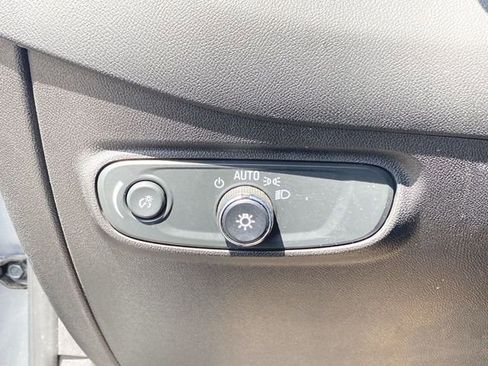 Used 2024 Chevrolet Equinox LT AWD/4WD image 17