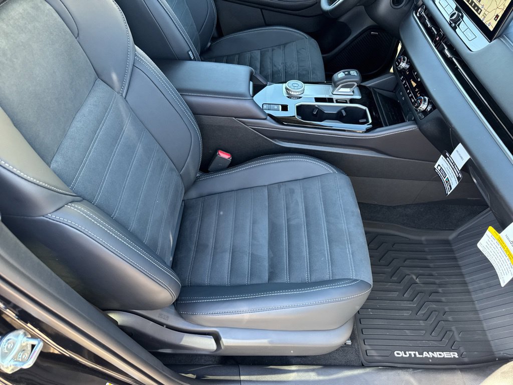 New 2026 Mitsubishi Outlander SE AWD/4WD image 25