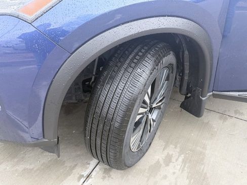 Certified 2023 Nissan Rogue SV image 34