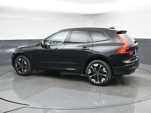 New 2026 Volvo XC60 B5 Plus w/ Climate Package AWD/4WD image 7
