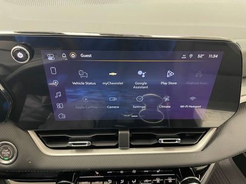 New 2026 Chevrolet Equinox LT w/ Convenience Package II AWD/4WD image 3