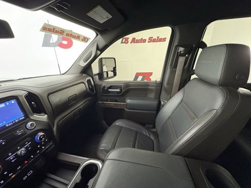 Used 2023 GMC Sierra 2500 Denali image 32