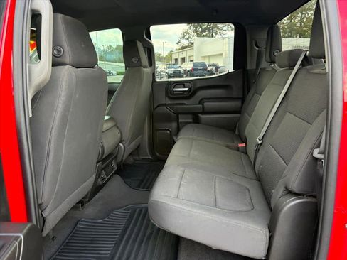 Used 2021 Chevrolet Silverado 1500 Custom Trail Boss w/ LPO, Dark Essentials Package image 9