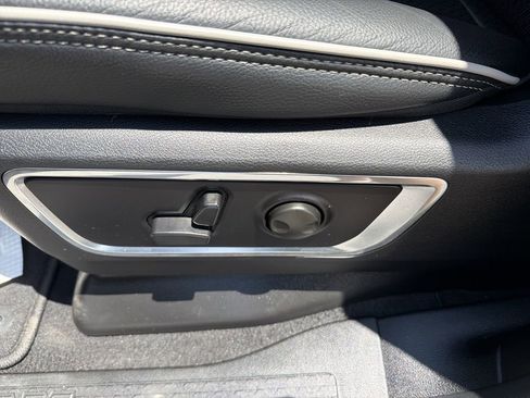 Used 2026 RAM 1500 Laramie AWD/4WD image 16