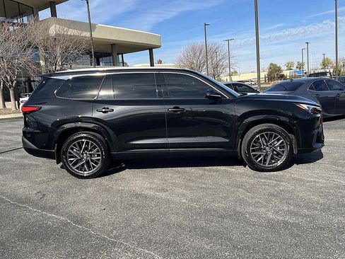 Used 2024 Lexus TX 350 AWD image 2