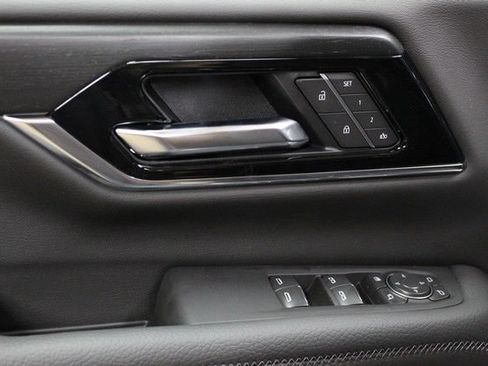 New 2026 GMC Yukon XL Denali w/ Sun & Power Step Package AWD/4WD image 20