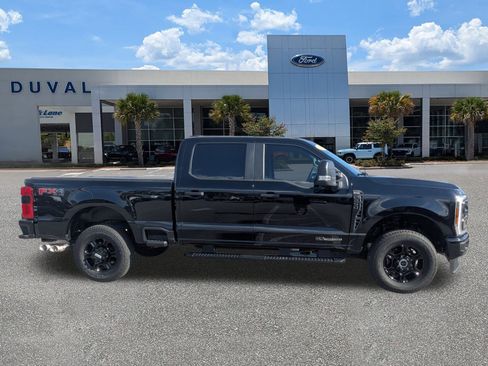 Used 2025 Ford F250 XL w/ STX Appearance Package image 3