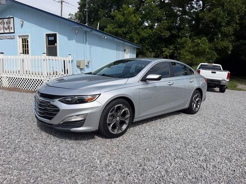 Used 2020 Chevrolet Malibu LT FWD image 2