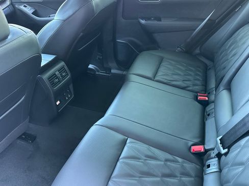 New 2026 Nissan Rogue Platinum w/ Tech Package AWD/4WD image 14