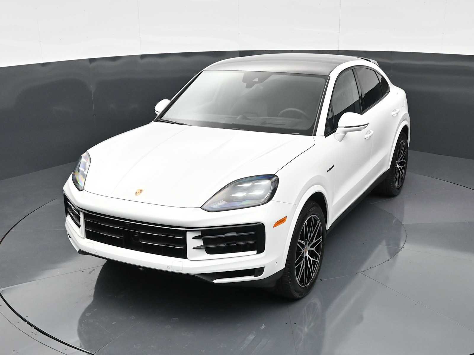 New 2025 Porsche Cayenne E-Hybrid Coupe AWD/4WD image 37