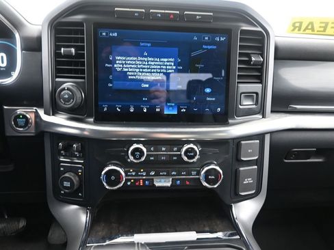 Used 2022 Ford F150 Lariat w/ Equipment Group 502A High image 35