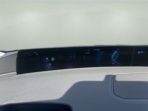 New 2026 Lincoln Navigator Premiere AWD/4WD image 15