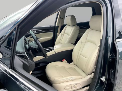 Used 2020 Buick Enclave Essence w/ Sound and Sites Package FWD image 9