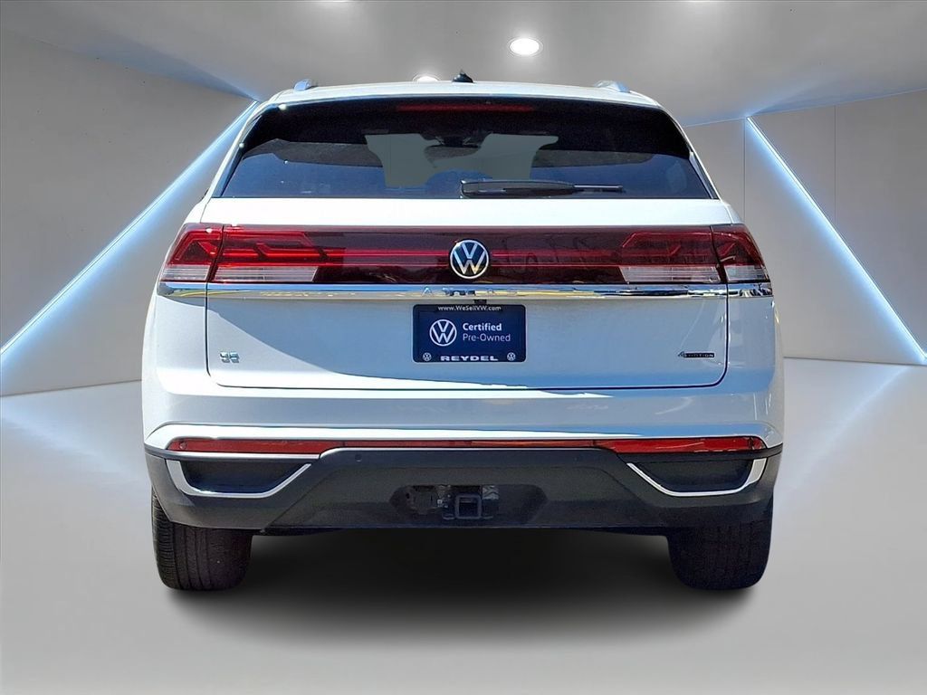 Certified 2025 Volkswagen Atlas Cross Sport SE w/ Panoramic Sunroof Package AWD/4WD image 6