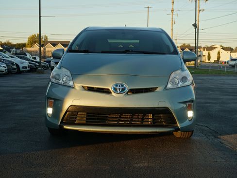 Used 2013 Toyota Prius One image 2