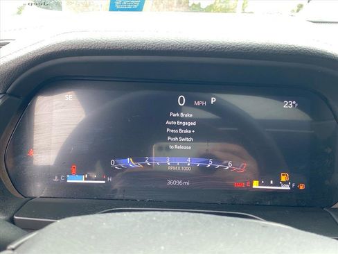 Used 2024 Jeep Grand Cherokee L Limited w/ Luxury Tech Group II image 19