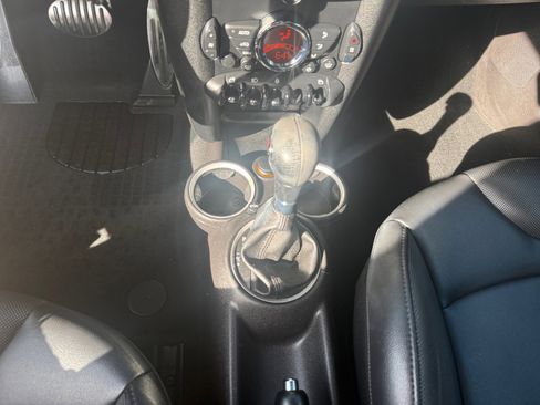 Used 2011 MINI Cooper S image 25