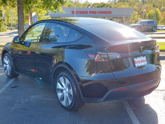 Used 2024 Tesla Model Y Long Range AWD/4WD image 7